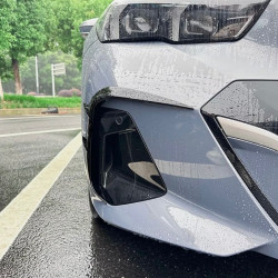 Pièces en carbone Tuning Front Canards Splitter Flaps Ansatz ABS schwarz Glanz passend für BMW 5er G60 G61 - 2835