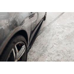 Pièces en carbone Tuning 1801 - Sideskirt Seitenschweller Ansatz Carbon passend für Ferrari GTC4 Lusso 2016-2020