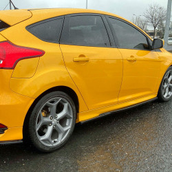 Carbonteile Tuning Sideskirts Seitenschweller Ansätze ABS schwarz glänzend passend für Ford Focus ST Mk3 Hatchback - 4087